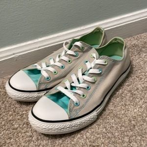 Converse Low Top Sneakers